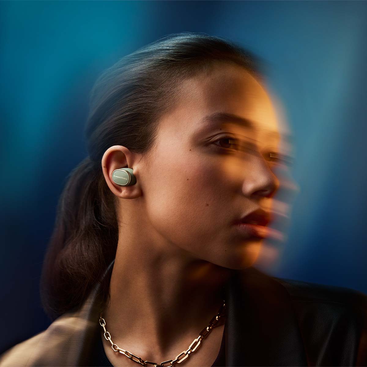 Bowers & Wilkins Pi8