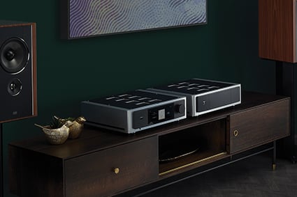 NAD Master Series M66 - procesor audio avansat de înaltă performanță