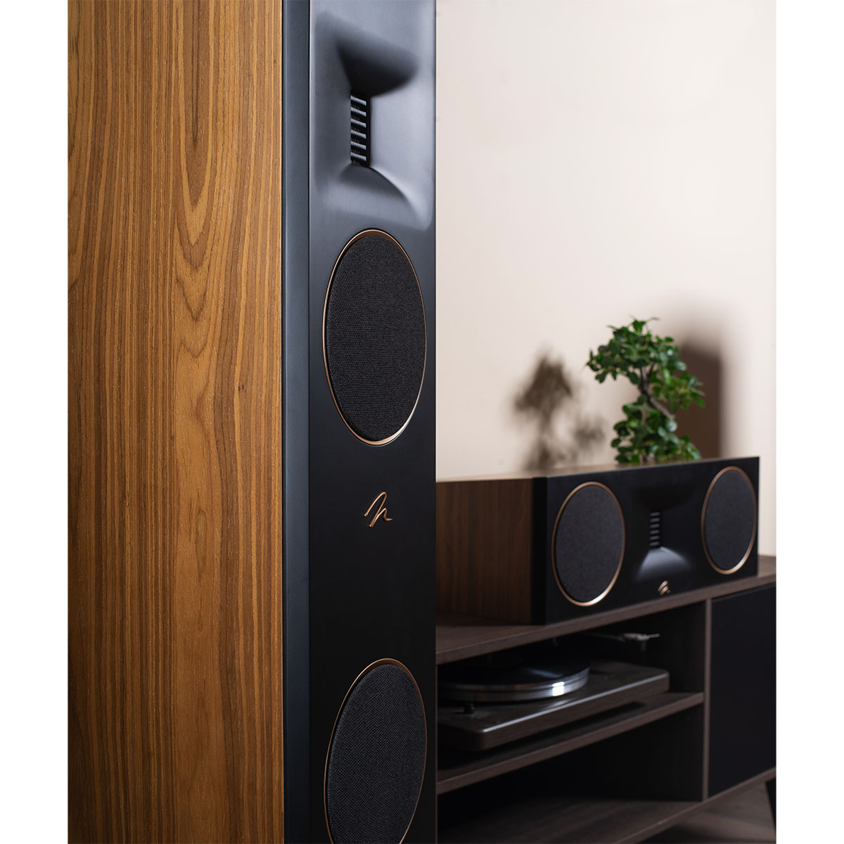 MartinLogan Motion XT F200 - boxă de podea premium