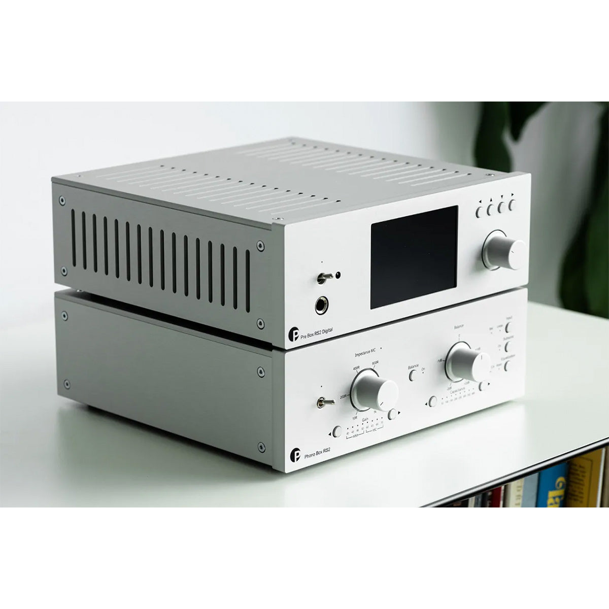 Pro-Ject Phono Box RS2 - preamplificator phono de înaltă fidelitate