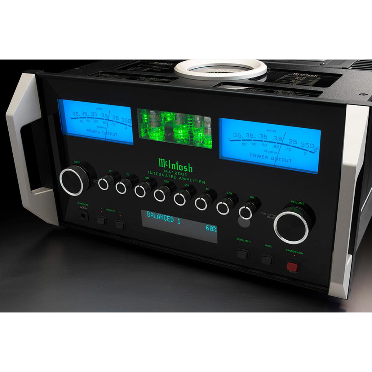 McIntosh MA12000 - amplificator integrat hibrid